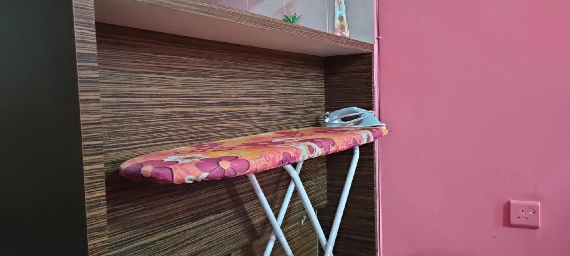 Zulaikha'S Homestay Ulu Tiram Johor Bahru Exterior foto